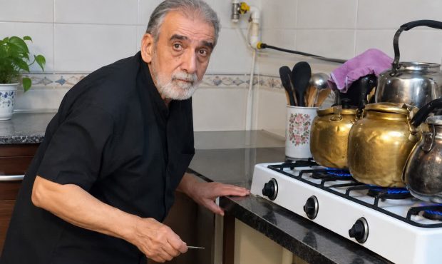 چهل‌وپنج سال خادمی؛ از آتش سماور تا آتش عشق حضرت فاطمه زهرا سلام الله علیها