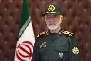 سرلشکر عبداللهی: فراجا در جنگ و کودتا جلوی تجزیه ایران را گرفت سرلشکر عبداللهی: فراجا در جنگ و کودتا جلوی تجزیه ایران را گرفت