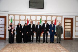 ملاقات هیئتی از نمایندگان مجلس عراق با سفیر ایران در بغداد
